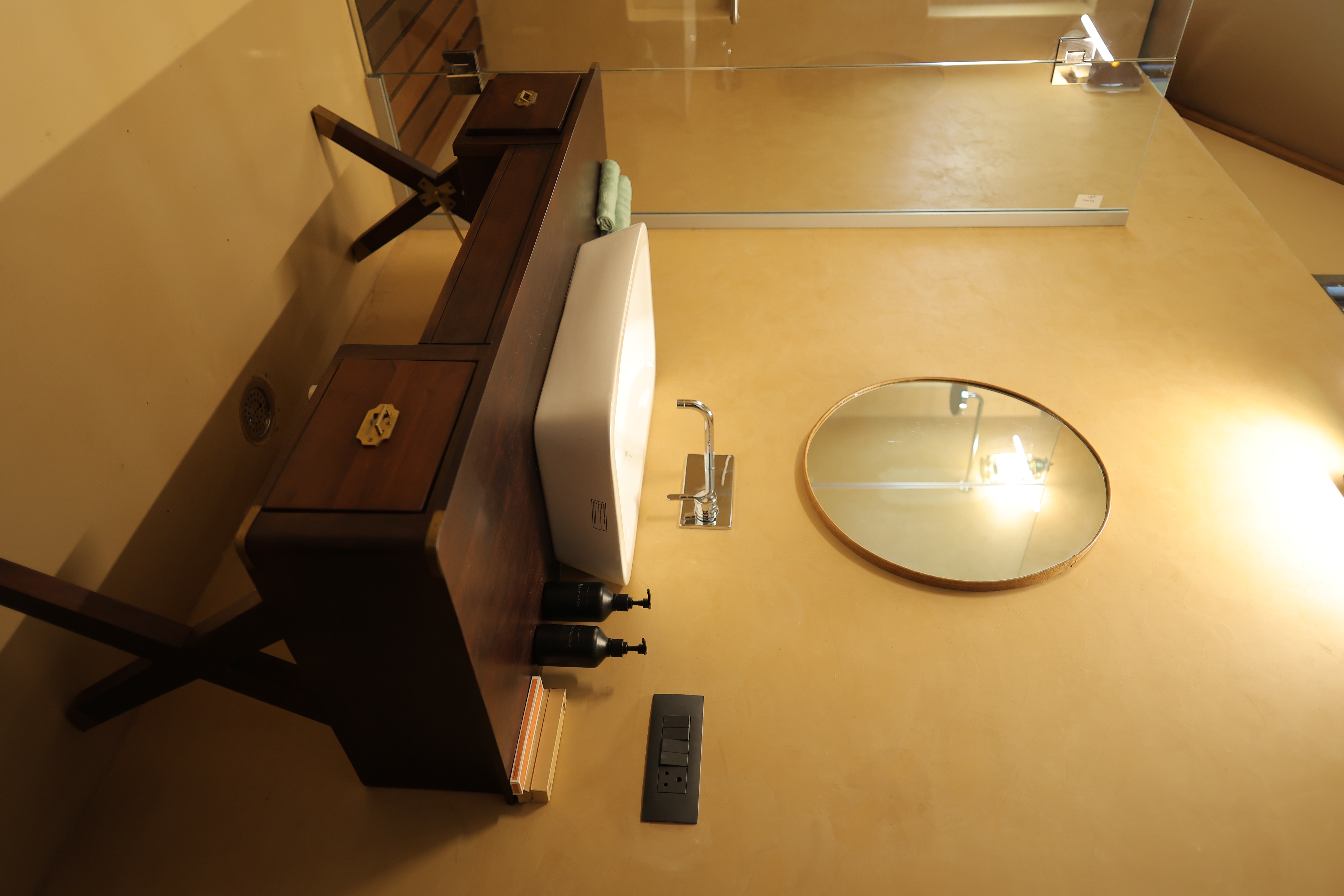 Glamping Tents – Boutique Comfort in the Heart of Ratapani gallery 2