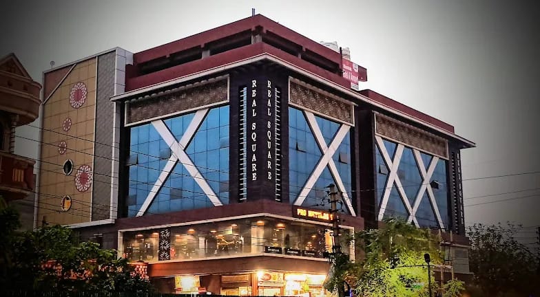 Real Square Mall