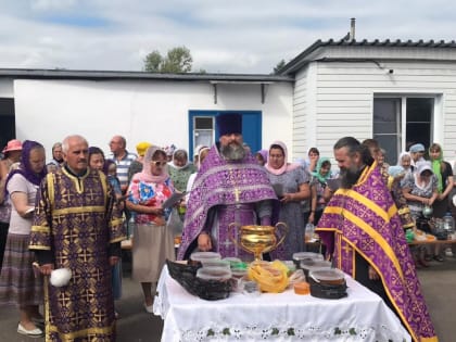 Происхождение (изнесение) Честных Древ Животворящего Креста Господня.