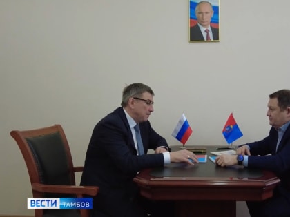 Замминистра промышленности России Олег Бочаров и Глава региона Максим Егоров обсудили перспективы развития отрасли
