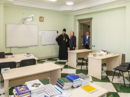 Состоялась встреча митрополита Феодосия и профессора Ю.П. Вяземского