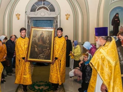В Тамбов привезли мироточивую икону «Всех скорбящих Радость»