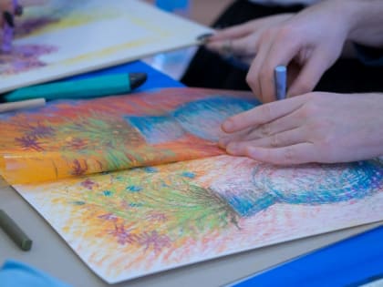 Державинцы посетили мастер-классы по живописи