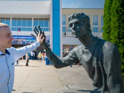 Новый учебный год в Державинском  университете начался с Державинской линейки