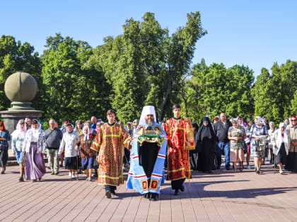 Настоятель храма принял участие в торжественной встрече ковчега с частицей мощей блаженной Матроны Московской