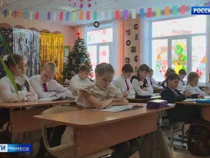 Школьникам запретят пользоваться смартфонами на уроках