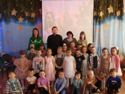 Встреча священника с воспитанниками детских садов «Ивушка» и «Теремок» города Уварово