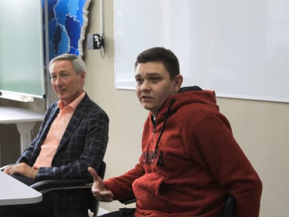 В Державинском прошла встреча с военкором Романом Польшаковым