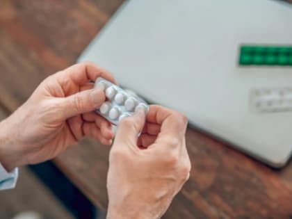 Терапевт предупредил о токсичности популярного жаропонижающего