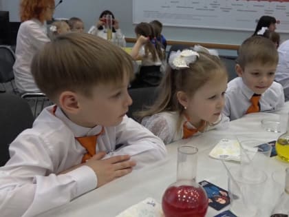 Мир науки: юные мичуринцы узнали о свойствах воды на мероприятии в ТГТУ