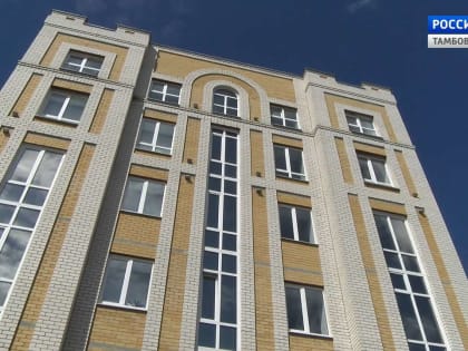 Превышение должностных полномочий. Кто выпустил машину должника с охраняемой стоянки?