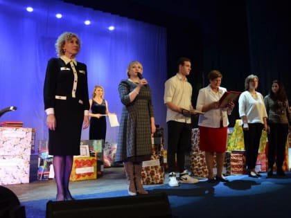 В учебном театре ТГУ подвели итоги благотворительной акции «Дерево добра»