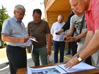 Максим Егоров встретился с жителями Токаревского округа