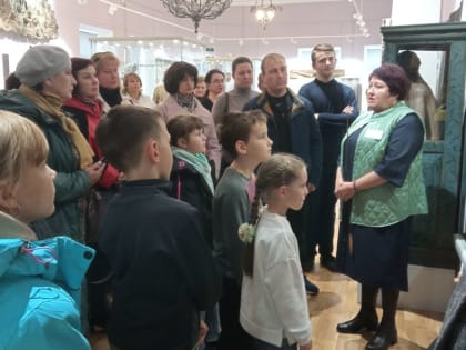 Медицинские работники посетили музей родного города