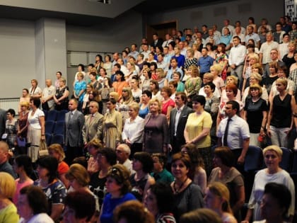 13.06.2019  в преддверии Дня медицинского работника в учебном театре ТГУ имени Г.Р. Державина в торжественной обстановке прошло Областное мероприятие, посвященное этому светлому пр