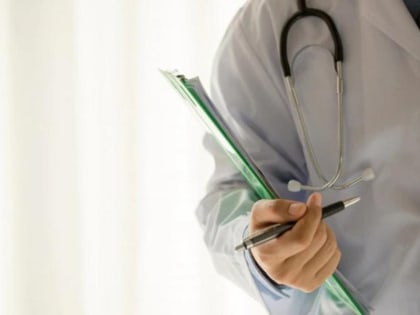 Онколог назвал первые симптомы рака пищевода