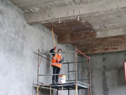 В мичуринской школе № 17 перекрывают крышу