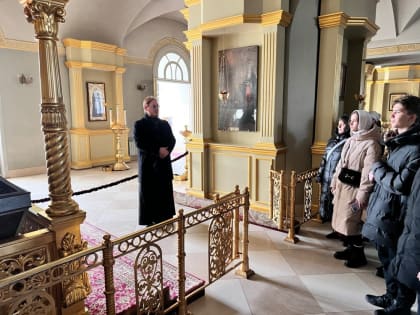 Настоятель храма Рождества Христова села Куксово иерей Вячеслав Голдунов совместно с педагогами и учениками МАОУ Татановская СОШ посетили г.Тамбов