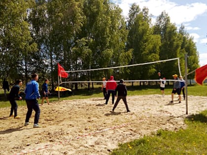 В селе Устье провели соревнования по волейболу в память о погибшем в ходе СВО земляке