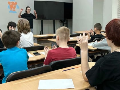 Державинский активно включился в организацию досуга школьников из Белгородской области