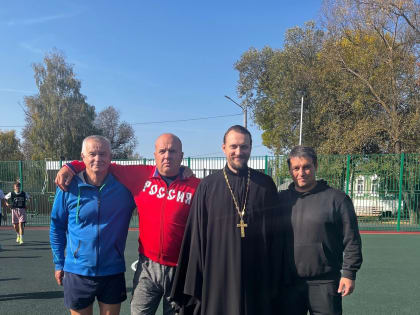 Священнослужитель Уваровской епархии принял участие в открытии спортивной площадки в городе Кирсанове