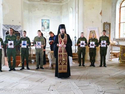 Правящий Архиерей совершил заупокойное Богослужение в храме Воскресения Христова в  третий день фестиваля «Кадетская симфония»