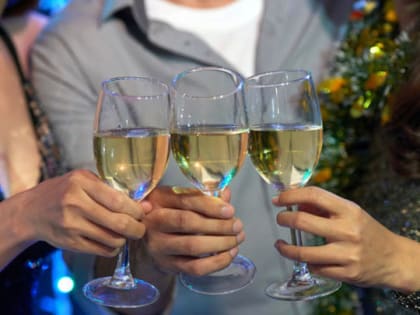 Россиян предупредили об опасности употребления алкоголя при гриппе и ОРВИ