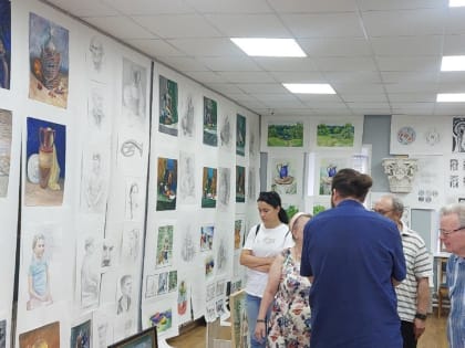 В Тамбове стало на 93 художника больше