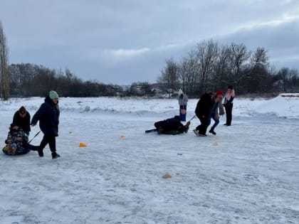 Ржаксинские партийцы провели «Зимние семейные старты»