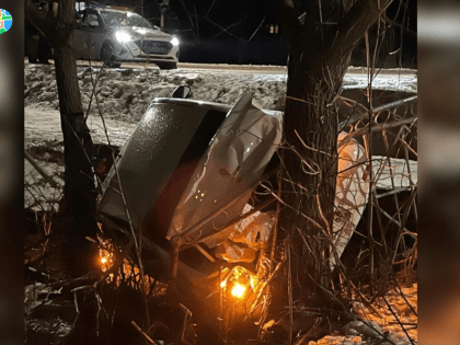 Автомобиль слетел в кювет в племзаводе «Арженка»