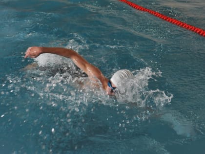 Первенство по плаванию в техническом университете посвятили Дню учителя