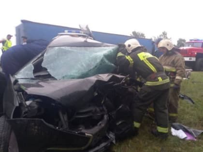 В Мичуринском округе столкнулись «Гранта» и «Приора», погибли четыре человека