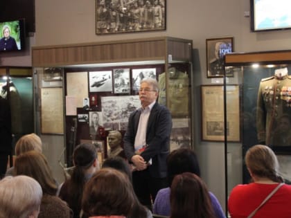 Тамбовчанам презентовали книгу, посвященную Сталинградской битве