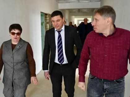 Евгений Первышов проверил, как идут работы на объектах здравоохранения Сампурского округа