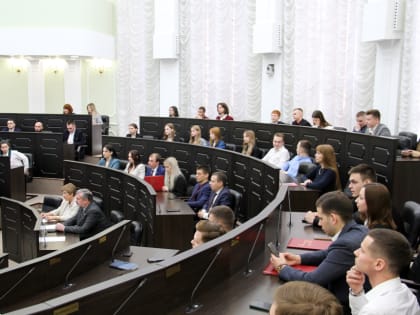 Павел Плотников принял участие в организационном заседании Молодежного парламента Тамбовской области