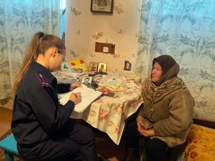 Следственный комитет начал проверку: 83-летняя тамбовчанка замерзает в бараке без печного отопления и крыши