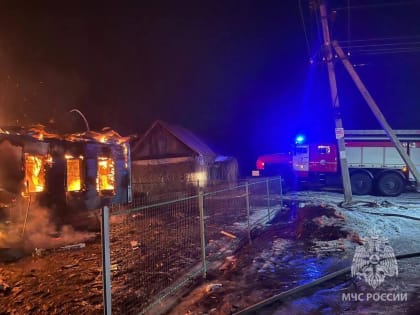 Два человека пострадали в результате взрыва бытового газа в жилом доме в селе Глазок