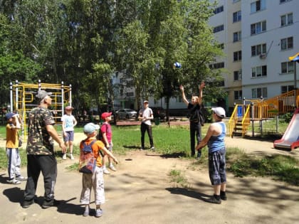 В рамках национального проекта "Демография" в Тамбове возрождают дворовый спорт