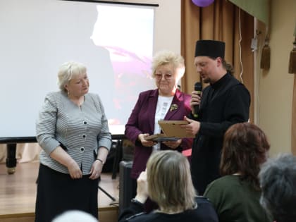 Презентация книги об истории храмов Ржаксинского района «Сохрани нас под кровом Твоим»