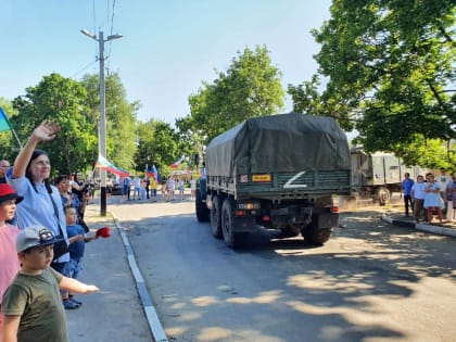 Тамбовчане встретили колонну российских военных, вернувшихся со спецоперации