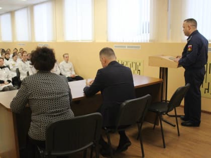 В медколледже Тамбова провели «Урок мужества»