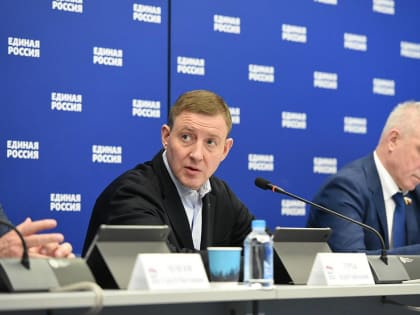 Андрей Турчак предложил законодательно закрепить минимальную долю отечественной продукции в сетевых продуктовых магазинах