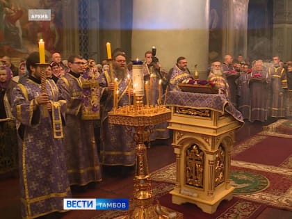 Один из важнейших церковных праздников отмечают верующие 27-го сентября