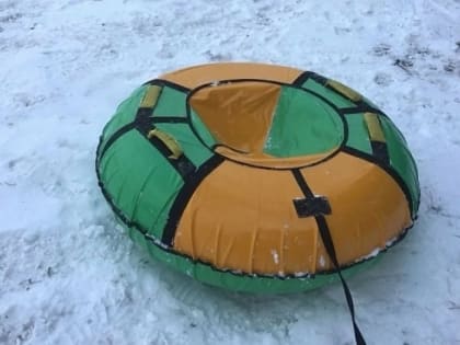 Весело, но опасно: в Тамбове двое детей получили компрессионный перелом позвоночника во время катания на тюбингах