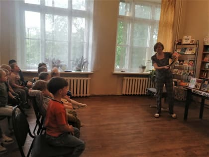 Час любимых сказок «Жили-были»