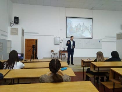 По инициативе координатора проекта «Чистая страна» Артемия Козачека в ТГТУ прошла открытая лекция преподавателя МГУ имени М.В. Ломоносова