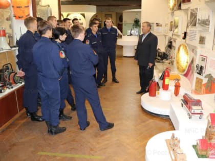 В Тамбове для студентов Державинского провели экскурсию в ПСЧ-2