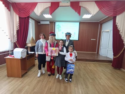 Сперва букварь, а там и наука