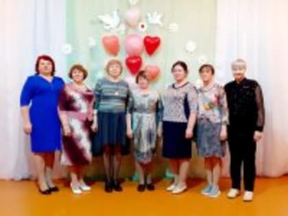 Праздничная программа "Важней всего погода в доме"