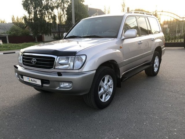 Ленд крузер 100 2000. Toyota Land Cruiser 2000г. Тойота ленд Крузер 200 2000г. Ленд Крузер 200 2000г. Крузак 200 2000г.